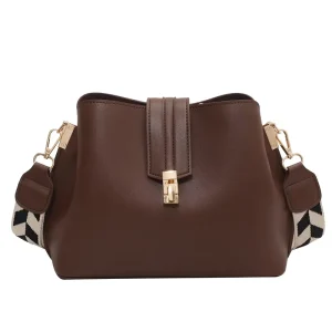 China Manufacturer Brown High Quality PU Shoulder Bag Small Design Shoulder Bag Metal Clip Closure PU Shoulder for Women