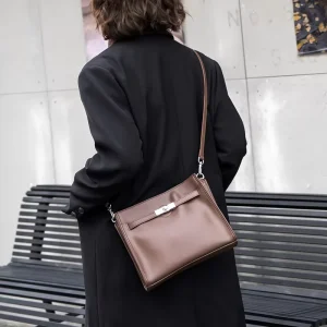 Chinese Online Markets Products Leather Tote Bag Versatile Armpit Shoulder Crossbody Cowhide Handbags for Women