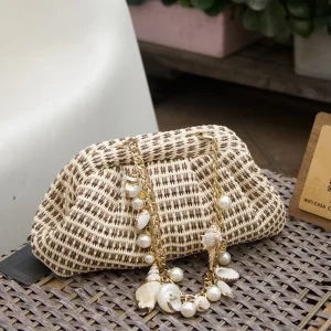 Conch Shell Pearl Chains Summer Designer Shoulder Bag Weaving Clip Clutch Purse Women Dumpling Beach Bag Fashion Cloud Pouch
