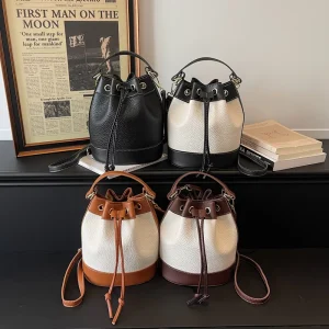 Contrasting Color Small Bucket xs