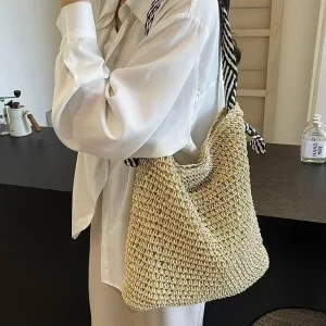 Cross border Factory Durable and Fashionable Woven Straw Tote Bag New Style Portable Beach Bag for Ladies