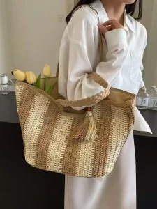Cross border Factory Fashionable Single shoulder Large capacity Hand woven Grass Woven Beach Bag for Ladies