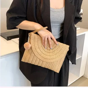 Custom Logo HandBag Woven Straw Beach Clutch Bag Women’s Fashion Straw Purse Wristlet Purse for Summer Travel Daily Commuting