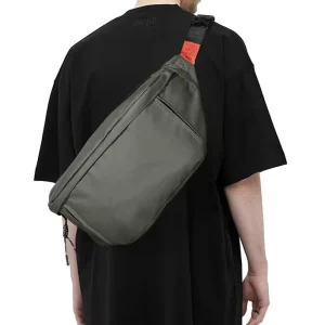 Custom Logo Large Adjustable Shoulder Strap Waist Bag Belt Fashion Travel Sports Portable with Zipper Closure