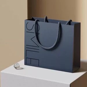 Custom Logo Paper Shopping Bags Paper Bags Cardboard Bag Hard Paper Shopping Creative 3d Paper Bag For Food Packaging