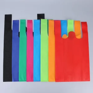 Custom Logo Recycled Nonwoven Vest Bag Promotional Non Woven T shirt Bag Reusable W Cut Shopping Tote Bag for Supermarket