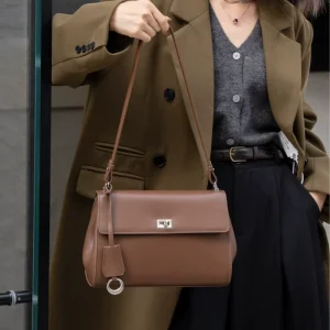 Custom Spring Summer New Genuine Leather Lock Small Square Bag Classic Shoulder Bag Women’s Tote Bag
