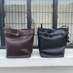 Customizable Genuine Full-Grain Leather Bucket Bag for Women Durable Stylish and Spacious Handbag for Everyday Use