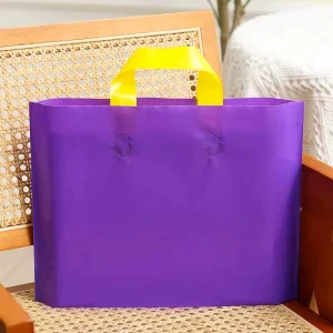 Customizable Printed Glossy PE Reusable Shopping Bags with Handles for Clothing and Grocery Use