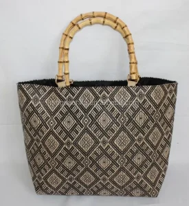 Eco Friendly PP Straw Bag with Bamboo Handle Open Closure Type Made of Plastic