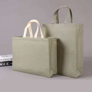Eco Friendly Reusable Large Capacity Strong Non Woven Shopping Bags Bulk Supply Durable Grocery Tote Bags for Retail