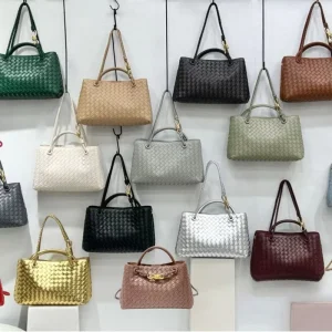 European and American Leather Metal Magnetic Clasp Woven Bow Lock Handbag Shoulder Commuting Crossbody Women’s Bag