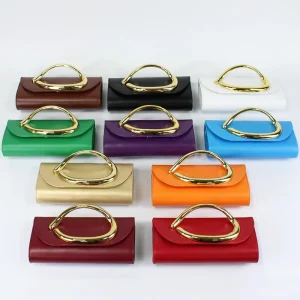 Exquisite PU Clutch with Magnetic Clasp and Polyester Lining European and American Style Fashion Chain Banquet and Party Bag