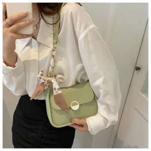 Factory Hot selling Women’s Underarm Bags Autumn New Trendy Fashion Chain Small square Shoulder Bags
