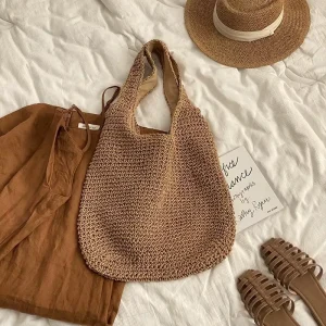 Fashion Customized Open Straw Woven Beach Tote Bag with Shoulder Strap Small Capacity Waterproof Pillow Shape for Women Travel