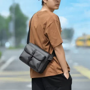Fashion High Quality Waterproof Lightweight Travel Mobile Phone Money Chest Shoulder Messenger Crossbody Sling Bag