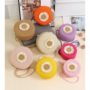 Fashion Round Straw Woven Coin Purse with Zipper Beach Vacation Grass Flower Design Crossbody Bag for Girl