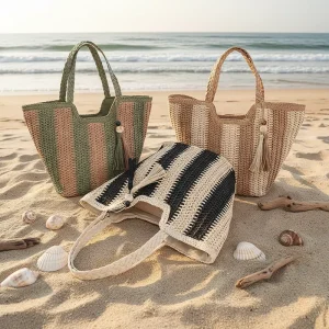 Fashion Women Large Capacity Woven Straw Tote Bag Summer Beach Vacation Handmade Shoulder Handbag with Tassel