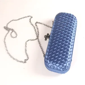 Handmade Women’s Woven Clutch Evening Bag Fashion Party Handbags Luxury Ladies Clutch Bag with Chain Decoration