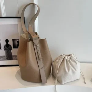High Capacity Women’s Bucket Tote Bag Fashionable One Shoulder Crossbody for Autumn and Winter