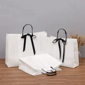 High end Clothing Store Promotional Tote Bags Laminated PP Nonwoven Silver Vertical Strip Customizable Heat Transfer Printed