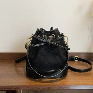 High end Fashionable Bucket Bag Suitable for Daily Use Can Be Carried by Hand or Worn Across the Body.8058