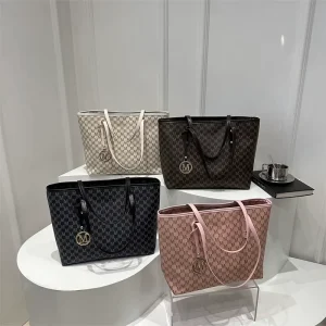 High end Luxury PU Leather Handbag for Women Designer Inspired Top Handle Purse Shoulder Strap Elegant Black Tote Bag