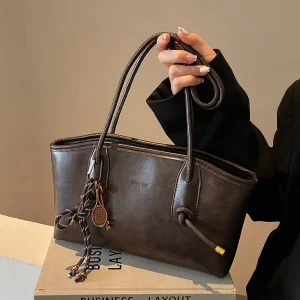 High end Textured Retro Large capacity Tote Bag Women’s New Autumn winter Commuting Shoulder Bag Hand held Tote