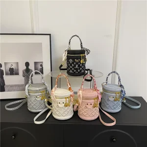High-quality PU Material Bucket Bag It Can Be Carried in Hand or Worn Across the Body