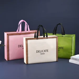 In stock Non Woven Tote Bags Custom Logo Printing Laminated Finish Eco Friendly Grocery Clothing Stores Shopping Gifts Screen