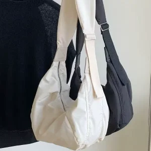 Korean Large Capacity Wide Shoulder Strap Crossbody Big Bag Zipper Closure Single Strap Dumpling Bag