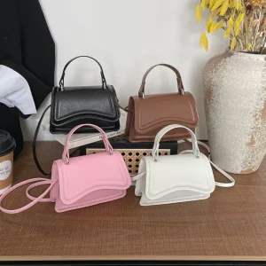 Korean-style Chic PU Crossbody Shoulder Bag Spring New Arrival Fashionable Textured ZIP Closure Light Luxury Bag Women