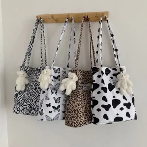 Korean style Minimalist Summer Commuting Canvas Tote Bag Womens Fresh Sweet Bear Charm Printed Anti Theft Shoulder Bag