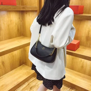 Ladies’ High-end Casual Dumpling Bag. Soft Lychee Pattern. With Underarm Chain. Fashionable and Trendy Style.663