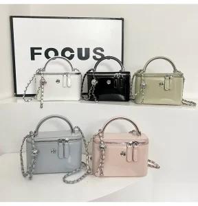 Lady Fashion Single Strap Shoulder Crossbody Bag with Chains Candy Pattern Polyester Lining Zipper Closure Mini Size