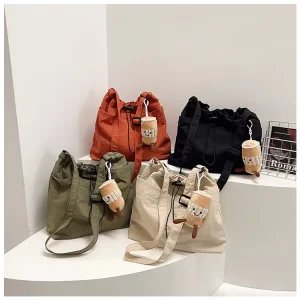 Large Capacity Bucket Bags Outdoor Waterproof Nylon Drawstring Pleated Crossbody Bags Casual Versatile Shoulder Bags