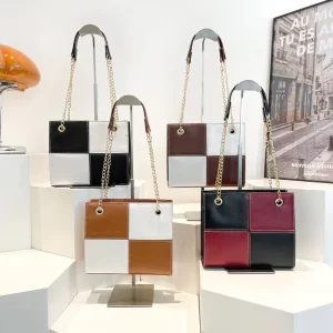 Large Capacity Color Blocked Popular Light Luxury Women’s Handbag Small Square Bag With Chain