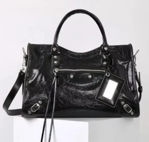 Le City Ladies Genuine Leather Saddle Shape Motorcycle Bag Zipper Closure Durable Waterproof Designer Luxury Purse for Women