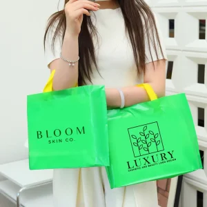 Luxury Boutique Garment Plastic Carrier Bags Custom Printed Logo No Minimum Die Cut Handle Elegant Clothing Shopping Pouches