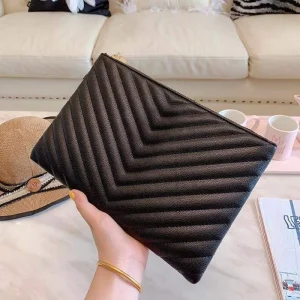 Luxury Genuine Leather Classic Minimalist Chevron Quilted Pebbled Lightweight Multi Purpose Daily Designer Clutch Bags for Women