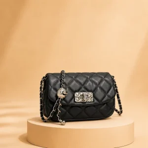 Luxury Quilted Handbag Women Diamond Lattice Shoulder Bag Silver Chain Crossbody Bag Mini Flap Purse