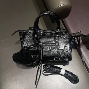 Luxury Woman Bag Rivet Hobo Bags with Mini Purse Casual Lady Shoulder Bag Punk Style Woman Satchels Handbag