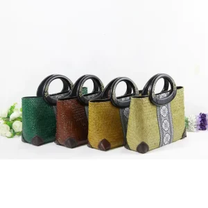 Medium Straw Woven Women’s Handbag Retro Fashion Vintage Style Beach Bag with Cotton Lining