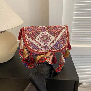 New Best Selling Waterproof Retro Ethnic Style Chain Woven Crossbody Shoulder Bag Fashionable Trendy Small Square Design