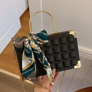New Fashion Handbags Light Feminine Charm Chain Shoulder Box Bags Lady Design Purses for Women