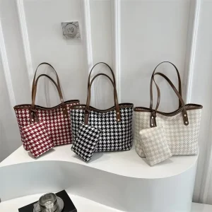 New Fashion Women’s Canvas Tote Bags Plaid Fabric Open Closure Large Capacity for Summer Autumn Winter Travel