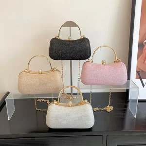 New Fashionable Style Chain Handbags Unique Handheld Banquet Bag for Women Women’s Bags