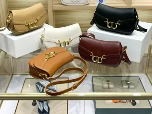 New Fashionable Women’s PU Bag Stylish Multifunctional Shoulder Crossbody Bag Zipper Closure Trendy Versatile Letter Decoration
