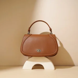 New French Niche High End Fashion Retro Women’s Saddle Bag Versatile Single Shoulder Crossbody Polyester Lining