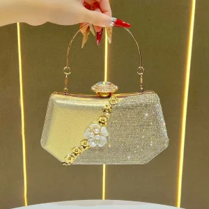 New Rhinestone Crystal Clutch Bag Metal Handle Chain Strap Handbag Women Wedding Party Banquet Fashion Evening Bag